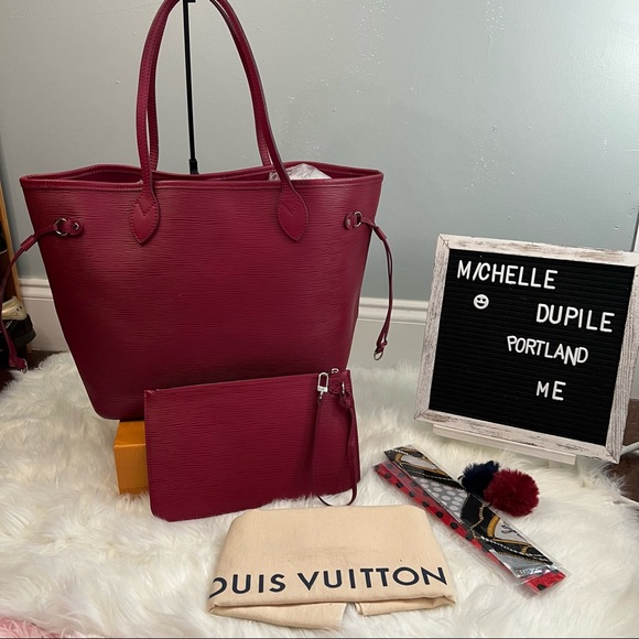 Louis Vuitton Handbags - Louis vuitton neverfull mm fushia with pouch